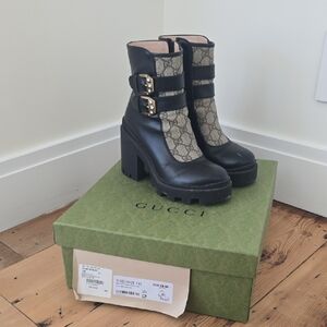 Gucci Black and Cream Heeled Boots